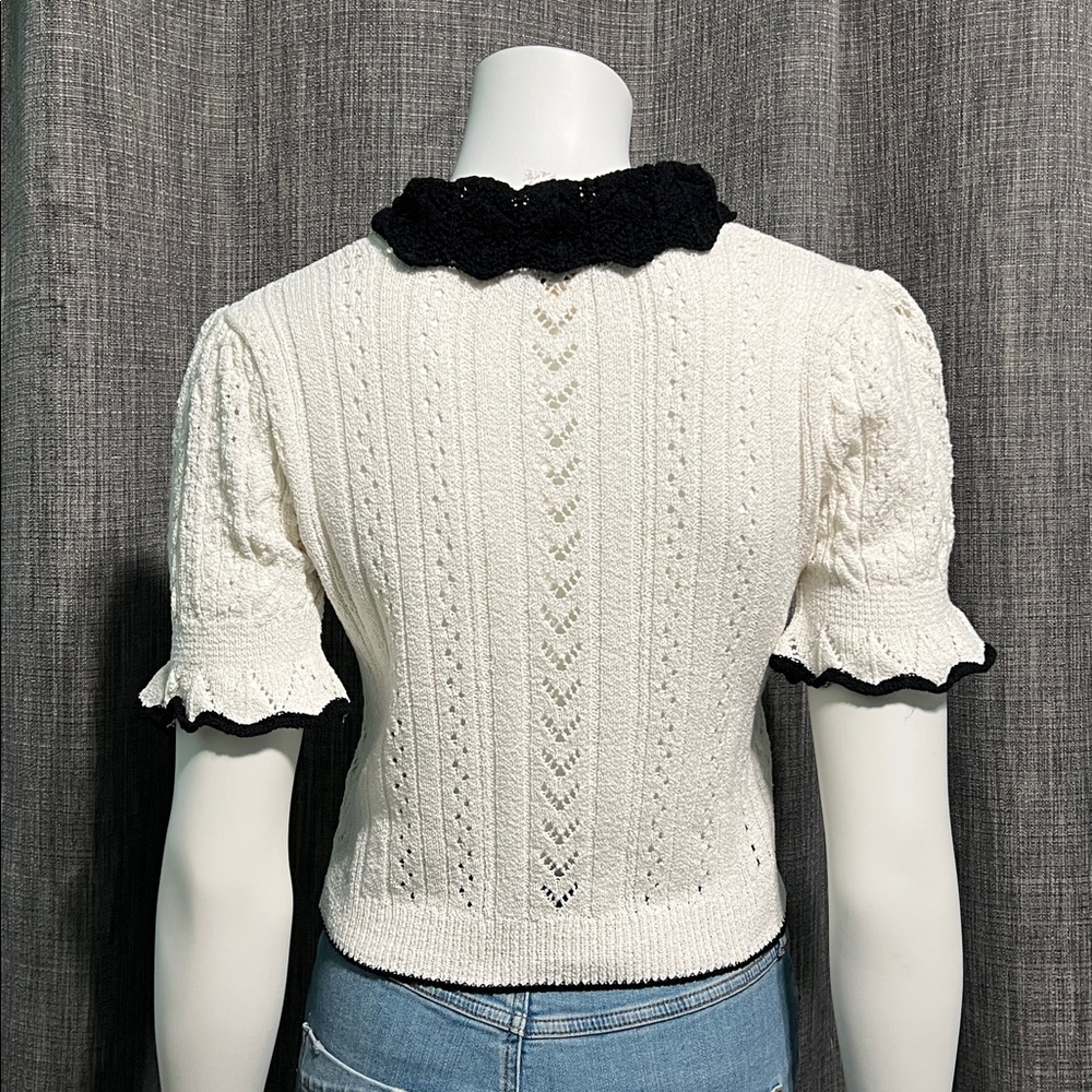 NWOT Kimchi Blue Carlie Pointelle Short Sleeve Sweater Cream Black Small - Picture 8 of 13